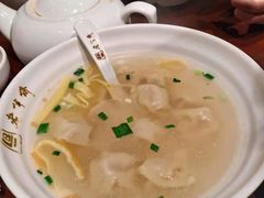 刀鱼小馄饨-老半斋(福州路店)