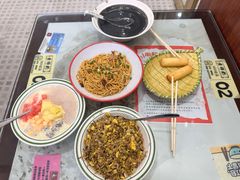 -黄师奶甜品店