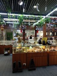 -灵彩珠宝(朗香街店)