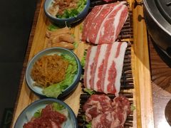 -明洞阿姨·韩式酱蟹烤肉·创意料理(三元桥店)