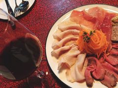-羽深肉铺 Steak & Wine