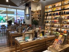 -猫的天空之城概念书店(印象城购物中心店)