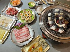 -围炉肉舍•炭烤活鳗•丹东海鲜烤肉(步行街店)