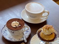 -Café Monson