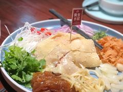 风生水起捞清远鸡-玲珑·新粤菜(安华汇店)
