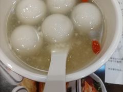桂花醪糟黑芝麻汤圆-魏家凉皮(黄雁村店)