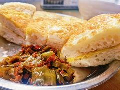 纳西粑粑加鸡蛋-88号小吃店·经典云南菜·地道纳西美食