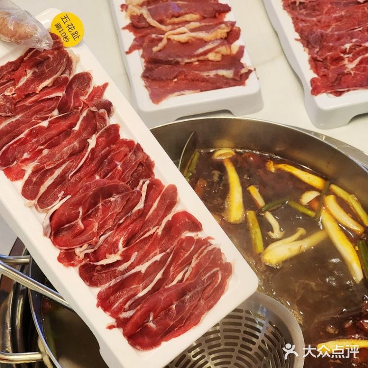 回澳門前，記得去吃青茂這家牛肉火鍋！！