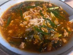 招牌小锅米线-缘生态云南菜·野生菌庭院餐厅(华侨城店)