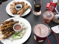 -Sunset Bar(丹绒亚路香格里拉店)