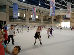 -冠军冰场(环球中心店)