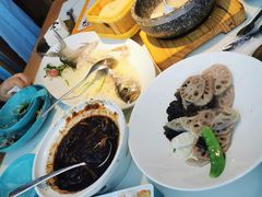 -荷塘秋月·本帮江浙菜(国权路店)