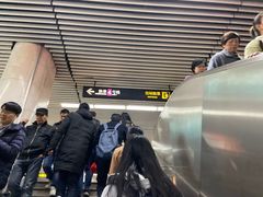 -上海体育馆(地铁站)