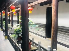 -唔呶喔哩酒家(生产街店)