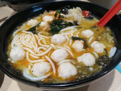 -灵芝妹子海鲜米线(劳动公园店)