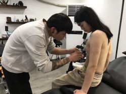 -龙之吻专业刺青·手工耳洞·纹身去色