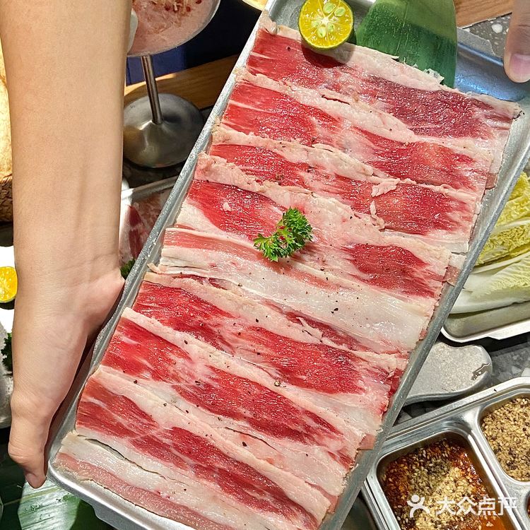 广州这家火锅烤肉！！真的好好吃啊！！