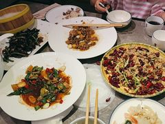 -闫府私房菜·百年鲁菜(恒隆店)