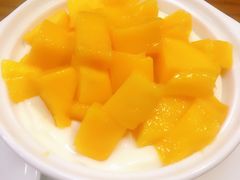 鲜芒果双皮奶-大甜九港式甜品(武林店)