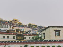 -噶丹松赞林寺