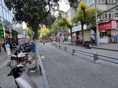 -官亭路小吃一条巷
