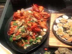 -何师烧烤Pro ·江湖川菜·小龙虾·精酿(太古里旗舰店)