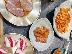 -臻牛烤肉
