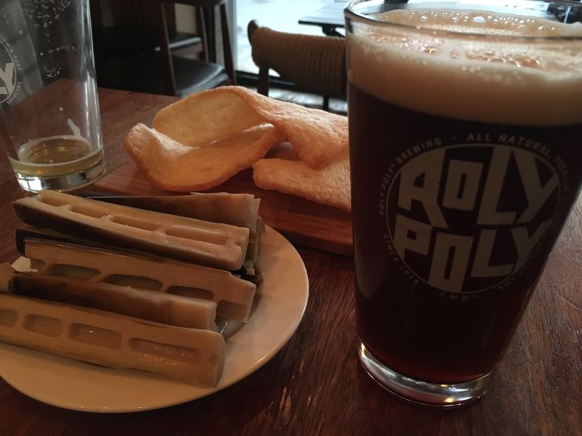 【友情岁月】也是我很喜欢的黑啤, 看似浓郁,喝起来却很通透, 与其