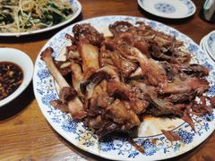 -老天桥酱肉烧饼夹肘子(天桥店)