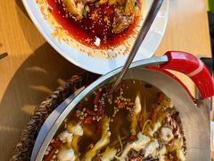 -渝信川菜 · 川味家常菜(财富购物中心店)