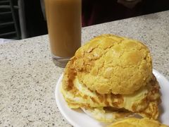 鸡扒蛋菠萝包-沙溪兄茶餐厅