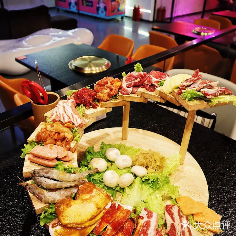 天梯烤肉丨一层一层都是快乐❗️