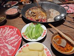 -萍姐火锅·公路夜市(武汉首店)