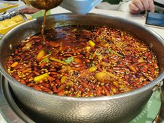 -蛙两只美蛙鱼头火锅(恒茂店)