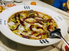 -渔语鱼酸菜鱼新川菜(来福士店)