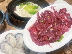 鲜牛肉-濠轩阁特色生蚝火锅总店