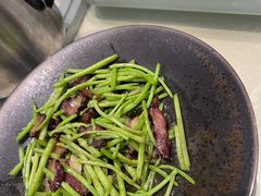 -莲餐厅·湖北菜·潜江小龙虾店(愚园路店)