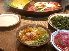 -巴卤社老火锅(财富店)