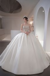 -艾米丽婚纱礼服
