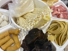 -鸡遇虾煲干锅火锅(小寨金莎店)