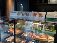 面包甜点陈列柜-星巴克臻选(莘庄仲盛店)