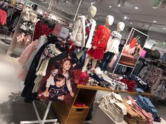 -H&M(星河城店)