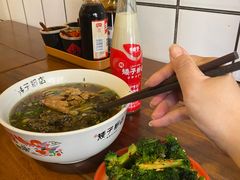 -矮子粉店1985·长沙米粉(湘春路店)