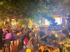 -拾光音乐餐酒吧(告庄星光夜市店)