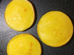 胡萝卜玉米饼-知粤塘港式茶餐厅