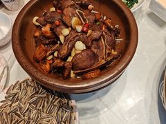 -阿瓦山寨·湘菜现炒·剁椒鱼头王(咸阳总店)