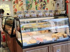 面包甜点陈列柜-赞记龙凤礼饼(龙津路店)