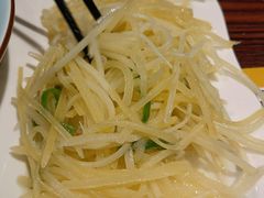 青椒土豆丝-舌尖上的食缘花园主题餐厅