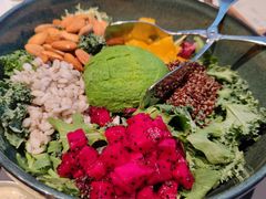 牛油果沙拉-小大董·烤鸭(观景餐厅·南京西路店)