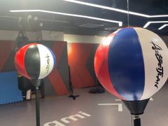 -英派斯健身旗舰店(海信国际中心馆)